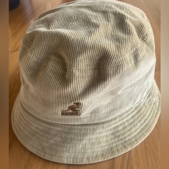 Kangol khaki corduroy bucket hat brown log embroidery size medium - Picture 2 of 7